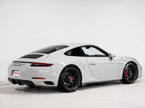 Used 2018 Porsche 911 Carrera GTS image 3