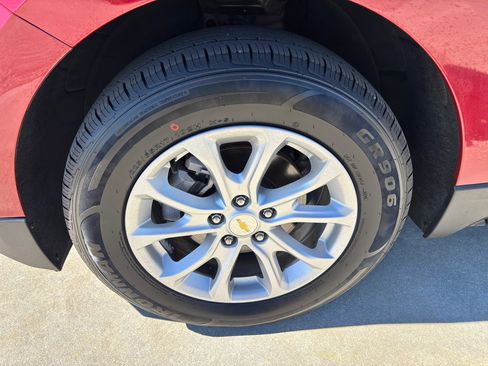 Used 2019 Chevrolet Equinox LT image 11