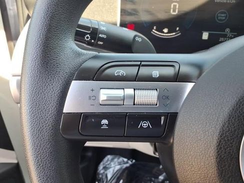 Used 2025 Hyundai Tucson SEL FWD image 7