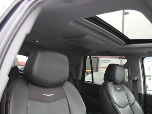 Used 2019 Cadillac Escalade Luxury image 37