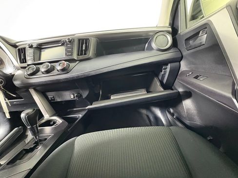 Used 2017 Toyota RAV4 LE AWD/4WD image 27