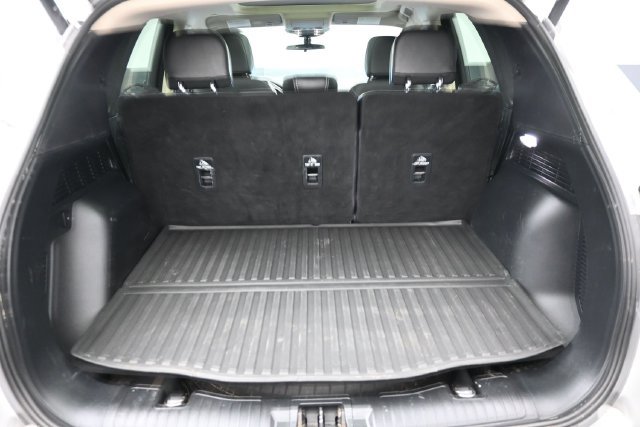 Used 2020 Ford Escape SE Sport FWD image 36