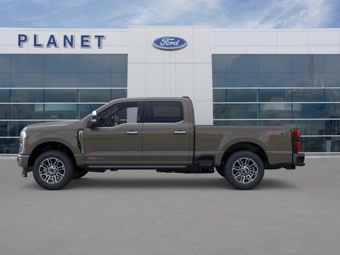 New 2026 Ford F250 Platinum w/ Platinum Plus Package AWD/4WD image 3