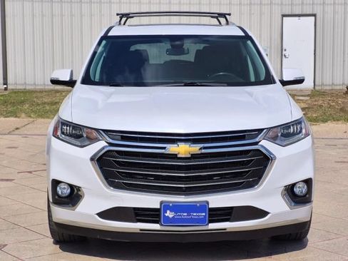 Used 2018 Chevrolet Traverse Premier w/ Driver Confidence II Package FWD image 2
