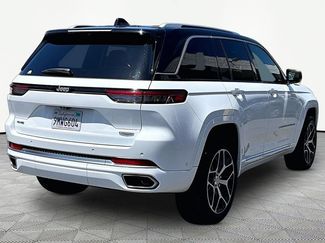 Used 2022 Jeep Grand Cherokee Summit AWD/4WD video 2