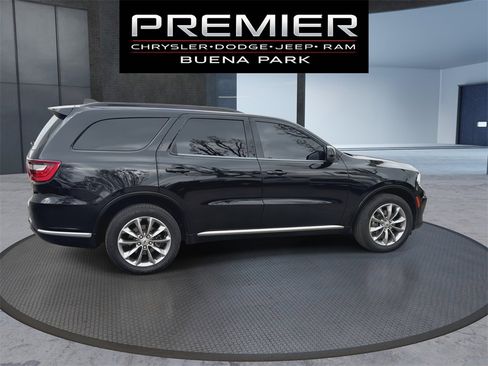 Used 2022 Dodge Durango SXT w/ Anodized Platinum Package image 8