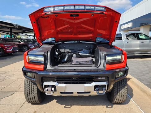 New 2026 GMC Hummer EV 4x4 Crew Cab image 8