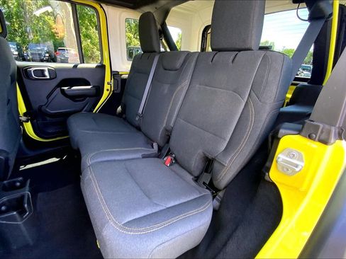 Used 2024 Jeep Wrangler Unlimited Sport AWD/4WD image 20