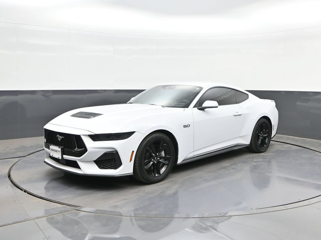 Used 2025 Ford Mustang GT RWD image 26