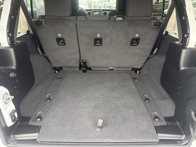 Certified 2022 Jeep Wrangler Unlimited Sport AWD/4WD image 26
