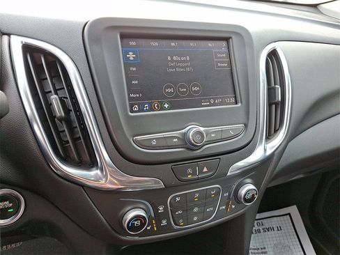 Used 2022 Chevrolet Equinox LT image 14