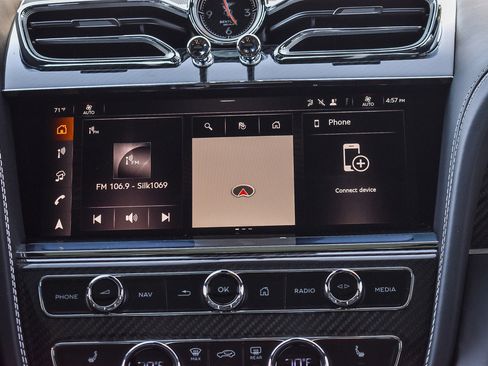 New 2026 Bentley Bentayga Speed image 16