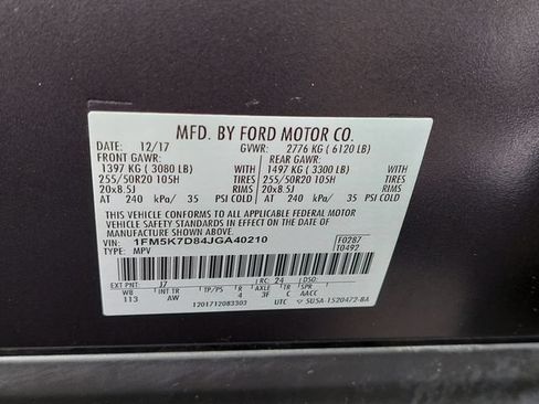 Used 2018 Ford Explorer XLT w/ Equipment Group 202A FWD image 26