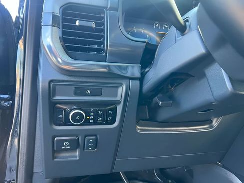 Used 2025 Ford F150 Lariat AWD/4WD image 25