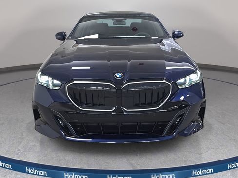 Used 2026 BMW 530i w/ M Sport Package image 3