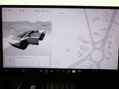 Used 2024 Tesla Cybertruck AWD Crew Cab image 20