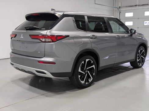 Used 2022 Mitsubishi Outlander SE AWD/4WD image 8