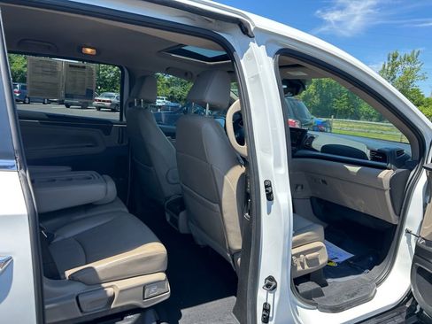 Used 2022 Honda Odyssey EX-L image 22