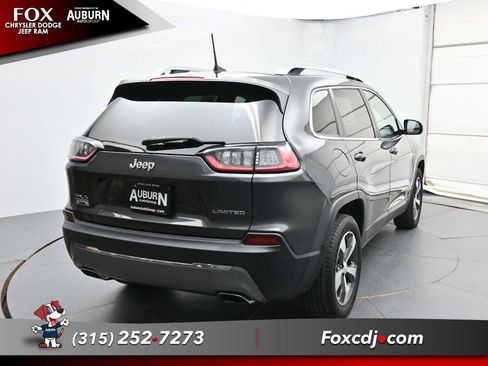 Used 2019 Jeep Cherokee Limited AWD/4WD image 4