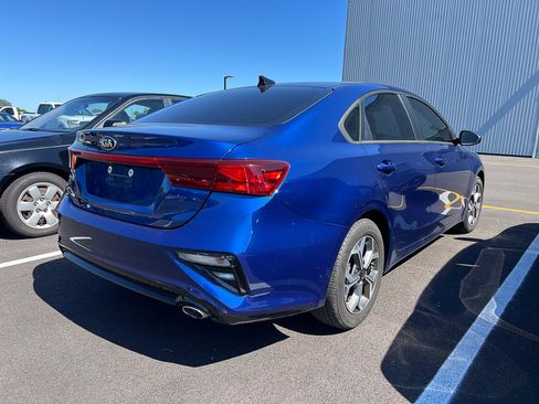 Used 2021 Kia Forte LXS FWD image 4