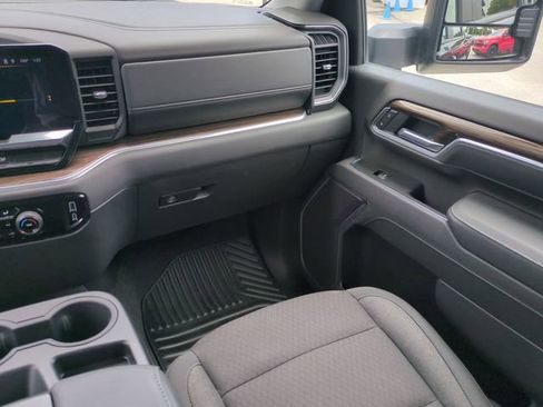 Used 2026 Chevrolet Silverado 2500 LT AWD/4WD image 19