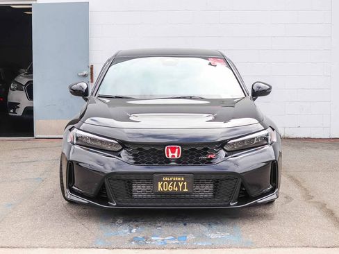 Used 2025 Honda Civic Type R image 2