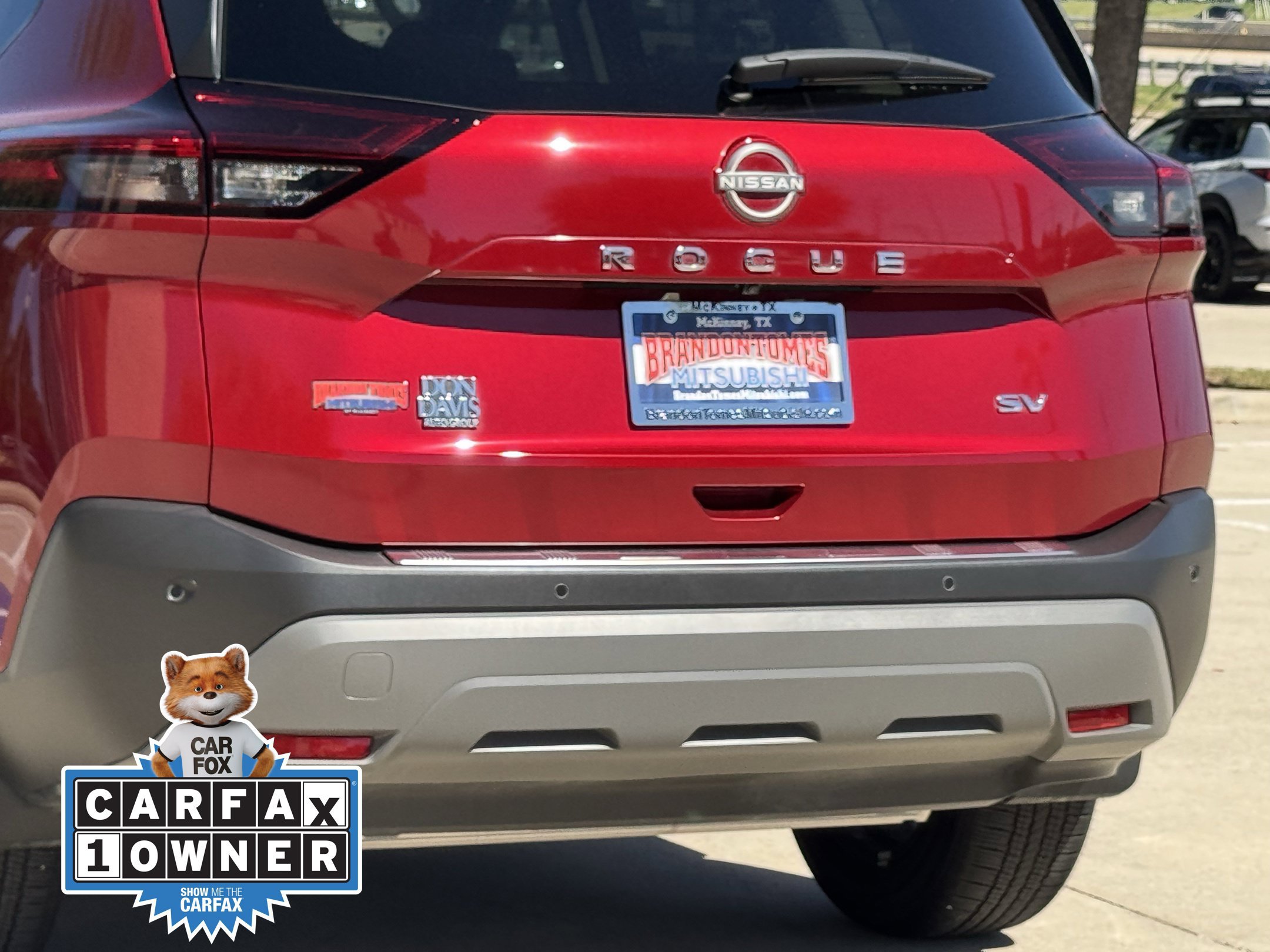Used 2023 Nissan Rogue SV FWD image 8