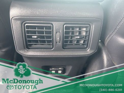 Used 2020 Toyota RAV4 XLE Premium image 13