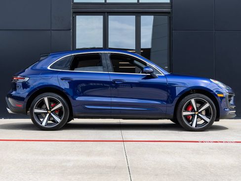 Certified 2026 Porsche Macan S AWD/4WD image 12