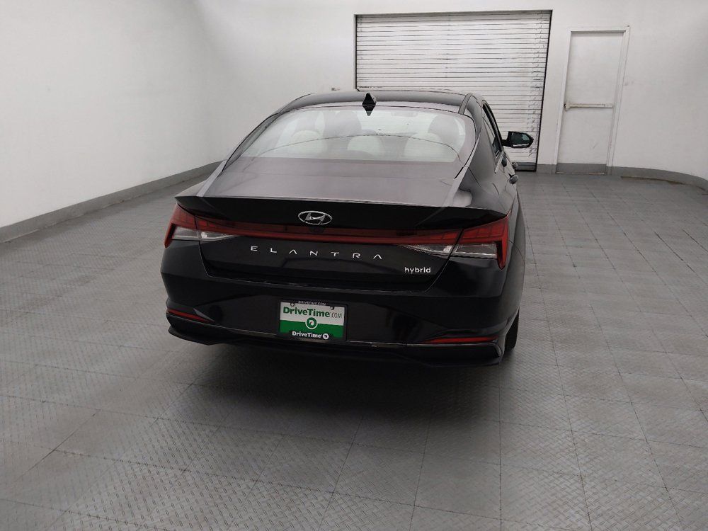 Used 2023 Hyundai Elantra Limited FWD image 7