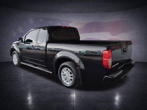 Used 2019 Nissan Frontier S RWD image 3