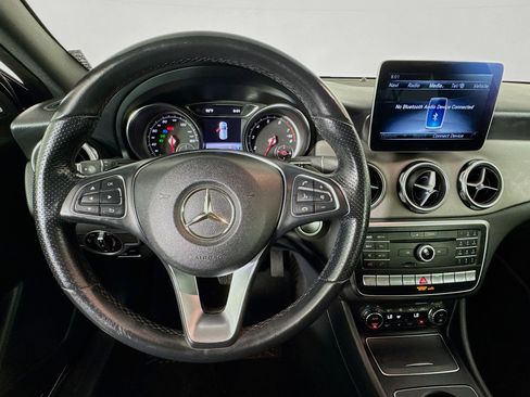 Used 2019 Mercedes-Benz GLA 250 4MATIC image 11