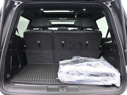 New 2026 Jeep Grand Wagoneer Limited AWD/4WD image 34