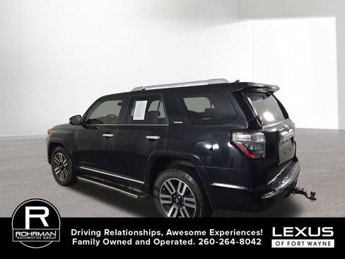 Used 2015 Toyota 4Runner Limited AWD/4WD image 9
