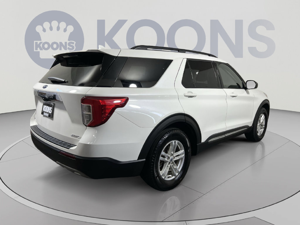 Used 2022 Ford Explorer XLT w/ Equipment Group 202A AWD/4WD image 11