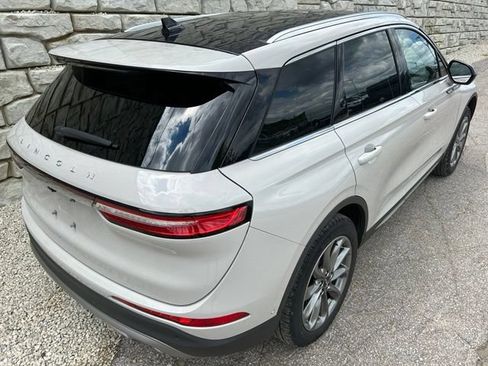 Used 2022 Lincoln Corsair AWD w/ Premium Package image 5