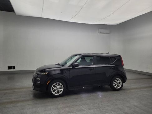 Used 2020 Kia Soul S image 2