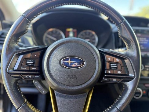 Used 2022 Subaru Crosstrek 2.5i Sport w/ Moonroof Package AWD/4WD image 21
