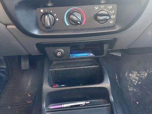 Used 2009 Ford Ranger XL image 14