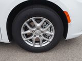 New 2025 Chrysler Pacifica Select w/ Uconnect Theater Family Group image 5