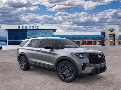 New 2026 Ford Explorer ST-Line w/ ST-Line Street Pack AWD/4WD image 7