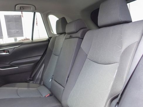 Certified 2021 Toyota RAV4 XLE AWD/4WD image 28