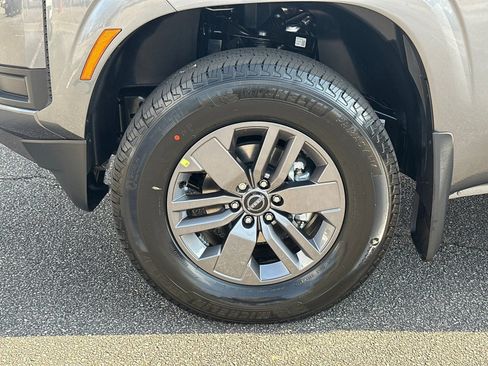 New 2026 Nissan Frontier SV image 11