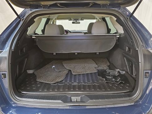 Used 2023 Subaru Outback Premium image 14