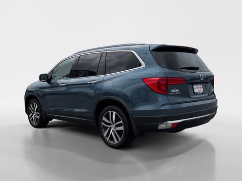 Used 2017 Honda Pilot Touring image 3