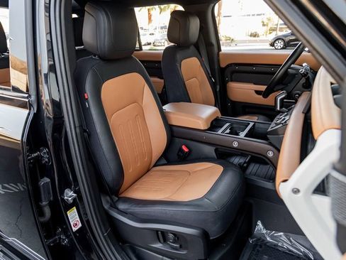 Used 2020 Land Rover Defender 110 X image 26