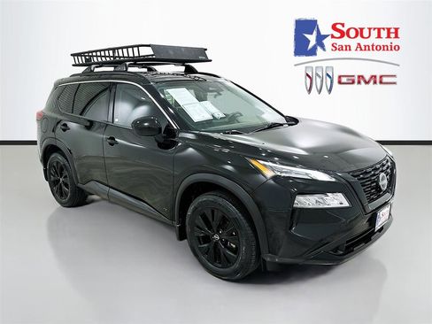 Used 2023 Nissan Rogue SV w/ SV Premium B Package FWD image 1