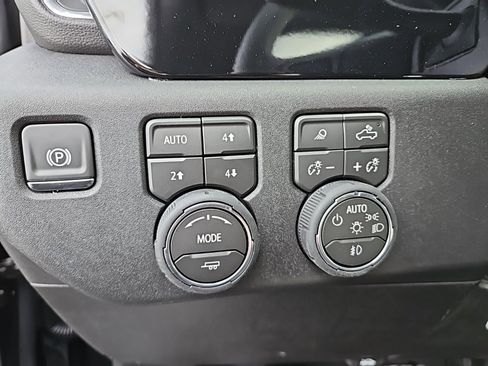 New 2026 Chevrolet Silverado 2500 LTZ w/ LTZ Plus Package image 14