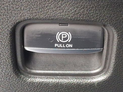 Certified 2023 Jeep Grand Cherokee Limited image 26