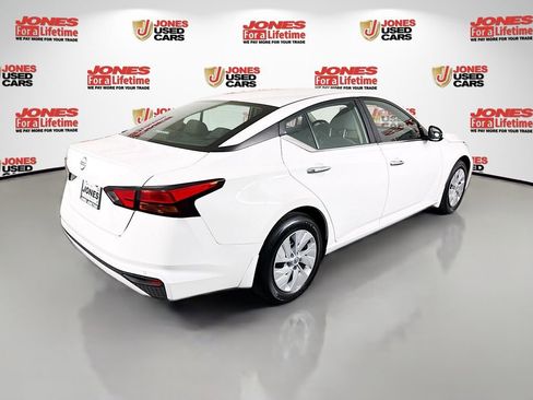 Certified 2023 Nissan Altima 2.5 S FWD image 15